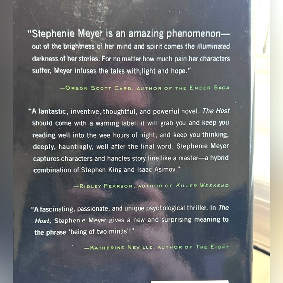 📚 Vintage 2008 Publication of The Host by Stephenie Meyer Hardcover - Picture 7 of 16